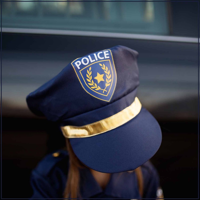 La casquette/képi du déguisement police