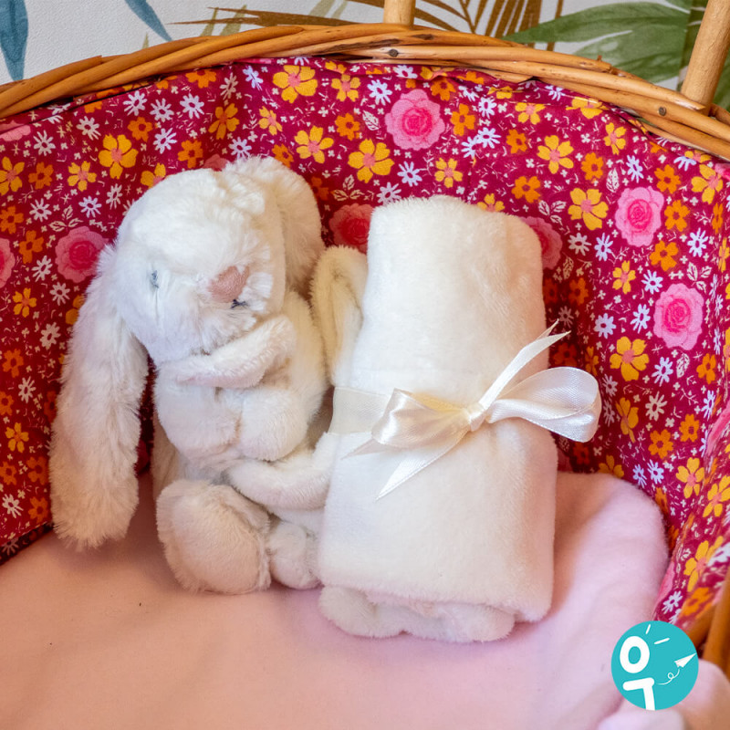 Lapin blanc crème et sa couverture bébé cadeau de naissance Jellycat